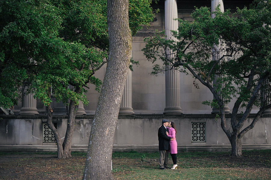 chicago-museum-engagement-photos-24