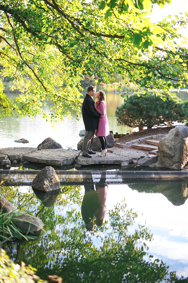 chicago museum engagement photos-27