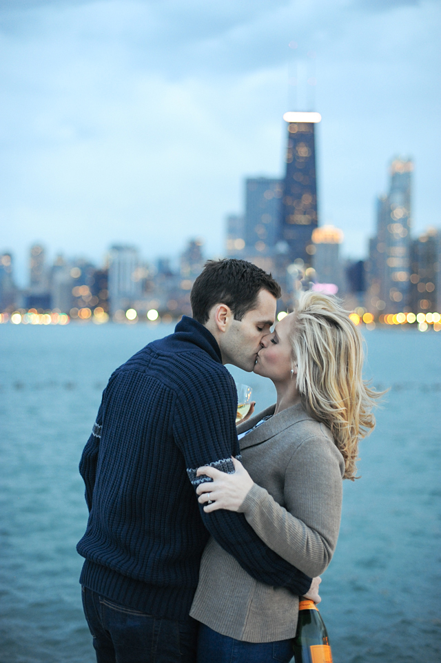 chicago skyline engagement photos-39