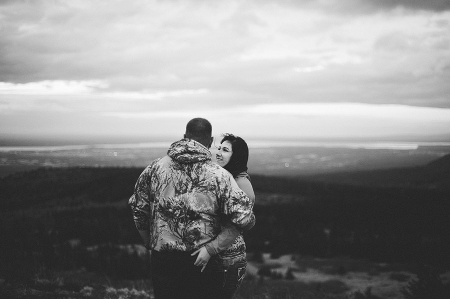 anchorage-engagement-photos-flat-top-31