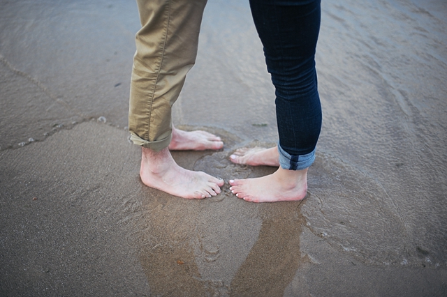 art institute chicago and oak street beach engagement photos