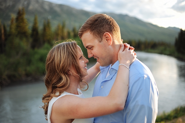 eagle river engagement photos-15