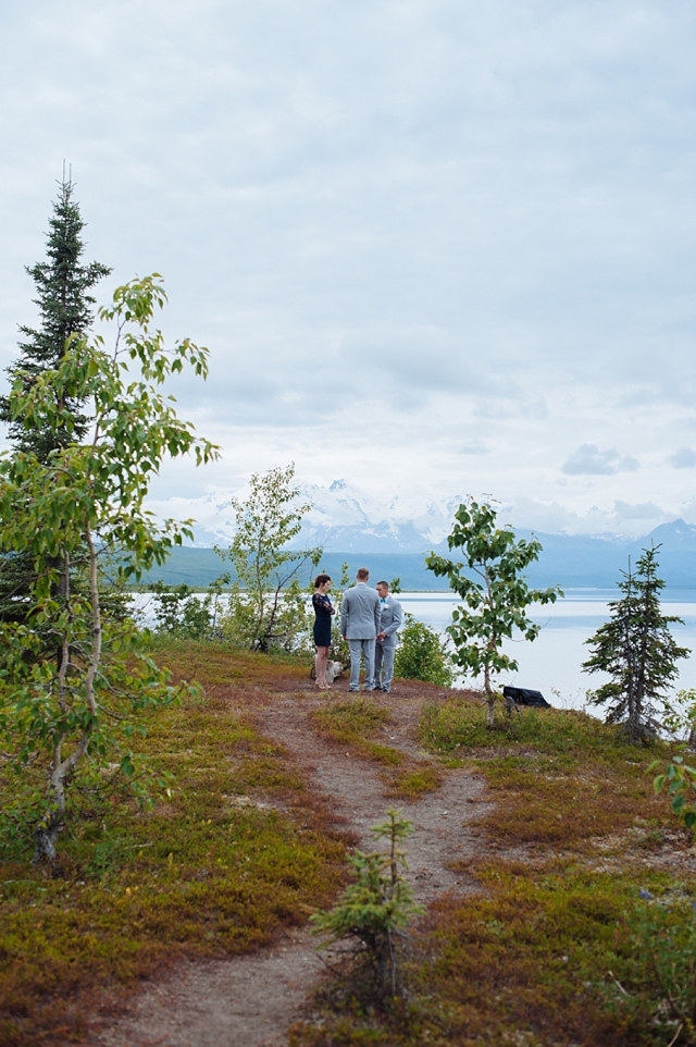 alaskan wilderness wedding photography at beluga lake