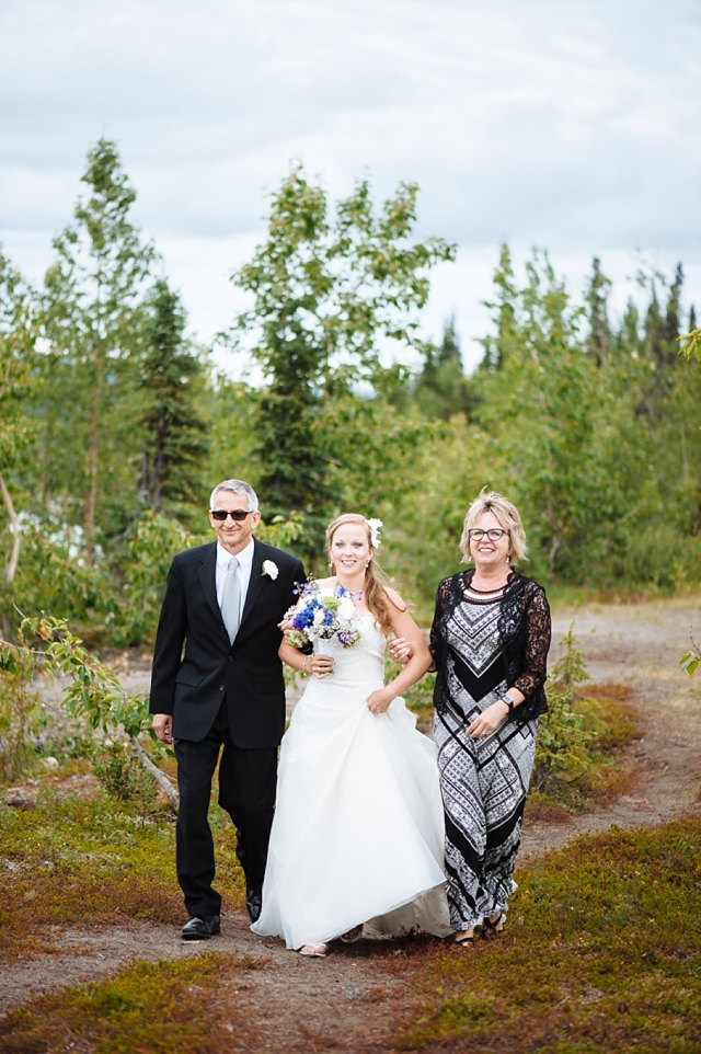 alaskan wilderness wedding photography at beluga lake