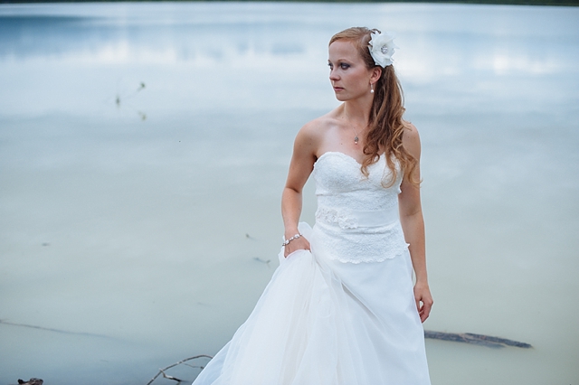 alaskan wilderness wedding photography at beluga lake