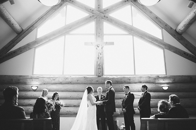 girdwood wedding photos in chapel
