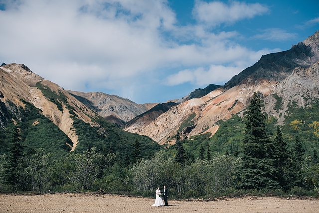 alaska wedding photographer sheep mountain