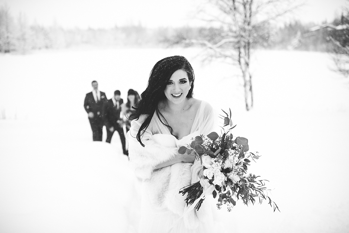 anchorage winter wedding bride and groom in the snow