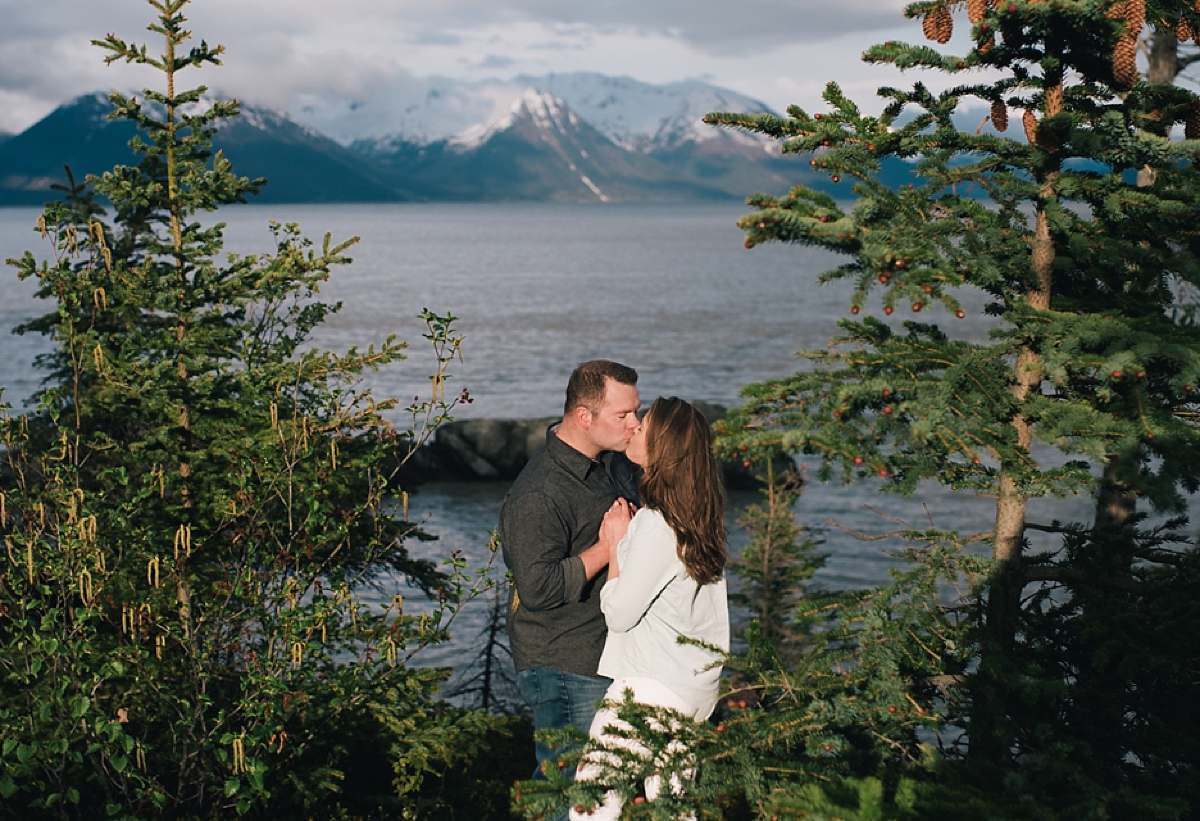 anchorage engagement photographer outdoor mountain shoot